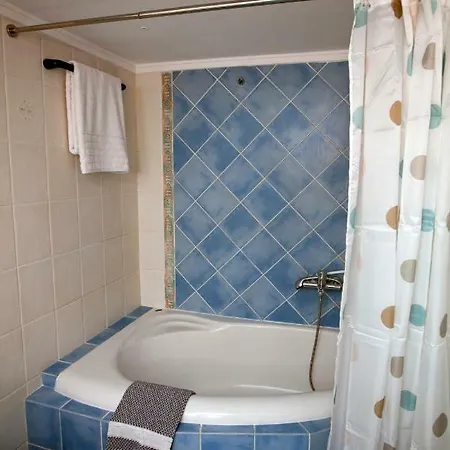 New Stylish And Cozy House Near Metro Station Apartment