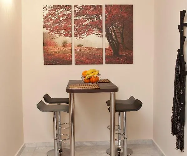 New Stylish And Cozy House Near Metro Station * Thessaloníki
