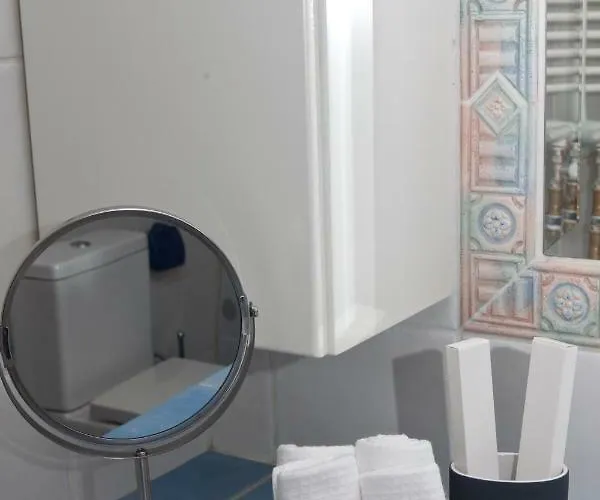 New Stylish And Cozy House Near Metro Station Thessaloníki