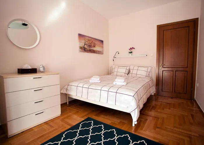 Lägenhet New Stylish And Cozy House Near Metro Station